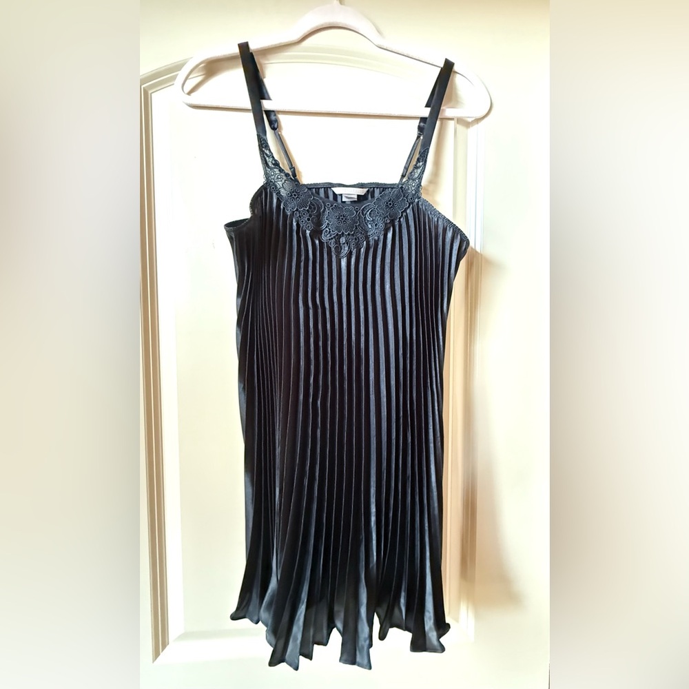 Black pleated Mini Slip Dress Lingerie Lace Trim Feminine Whimsy Goth Silky Y2K